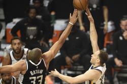 华体会APP-法国队完胜日本队，戴资颖扛起全队