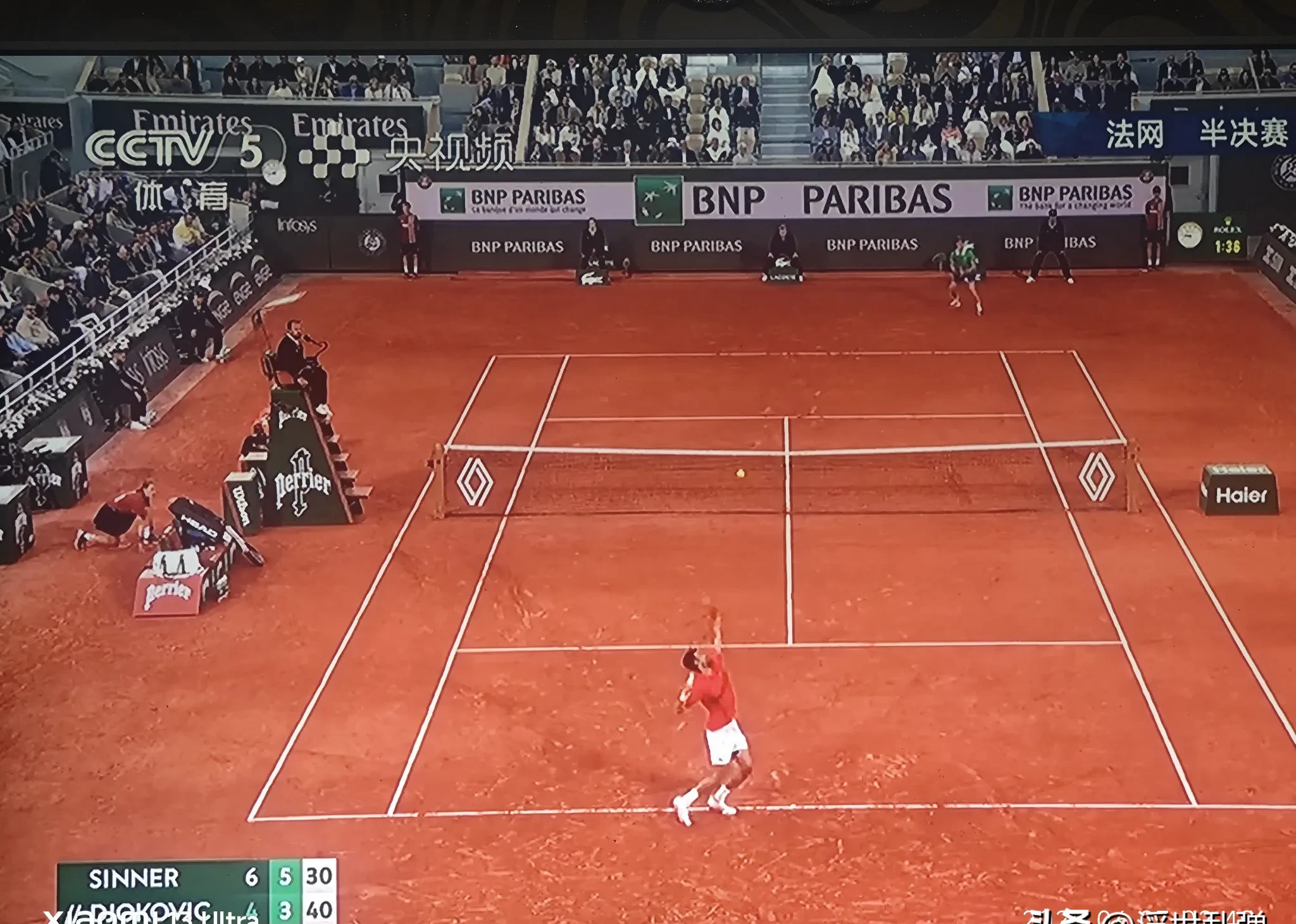 意大利网球队翻盘西班牙网球队,费德勒送出助攻 意大利网球队翻盘西班牙网球队,费德勒送出助攻