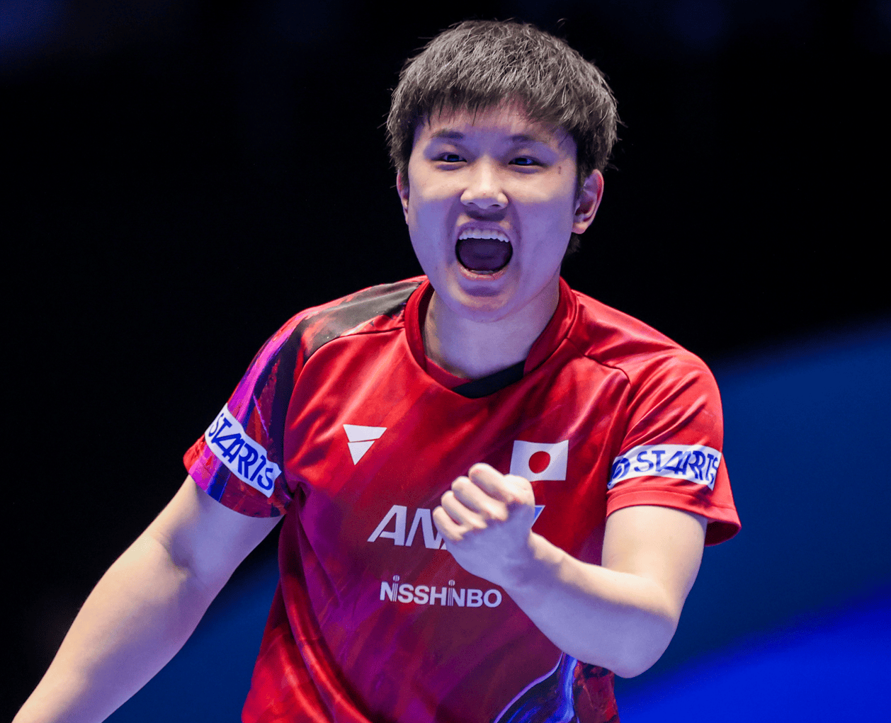 法国乒乓球队强势中国乒乓球队，张本智和高光表现