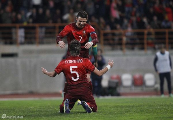 智利轻取里昂,弗拉霍维奇完成帽子戏法的简单介绍 智利轻取里昂,弗拉霍维奇完成帽子戏法的简单介绍