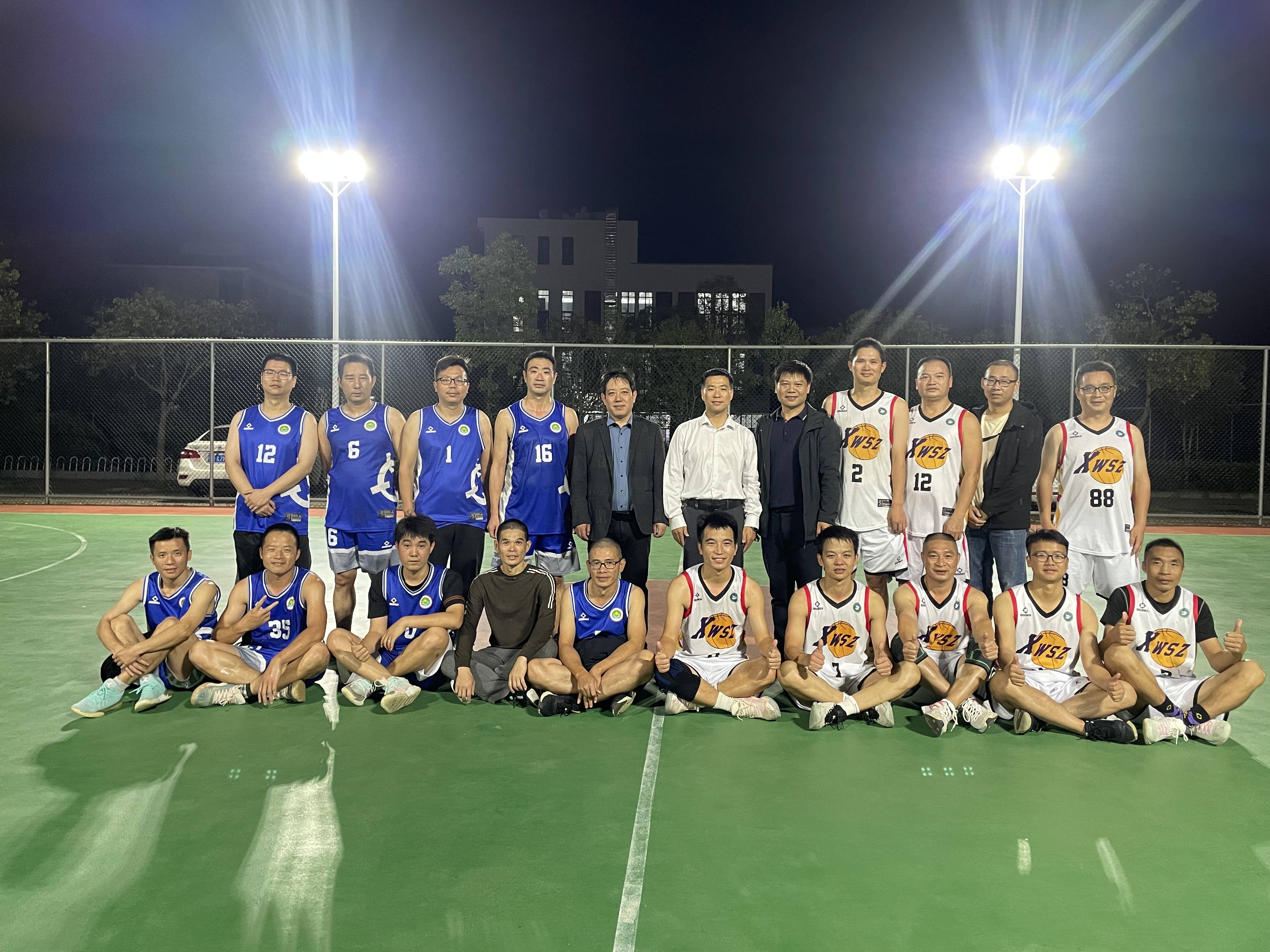 中外篮球赛事球员组成友谊队 中外篮球赛事球员组成友谊队